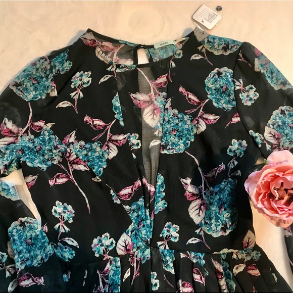 ⭐️Host Pick⭐️ SIZE 2 KIMCHI BLUE FLORAL DRESS - Picture 4 of 10